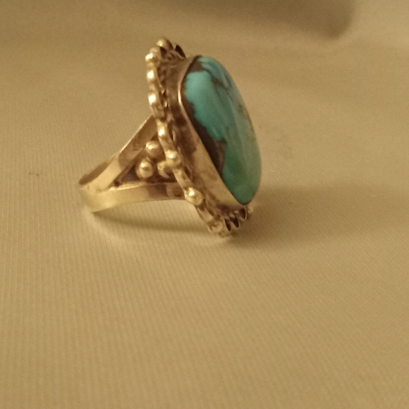 Turquoise and Sterling  Ring Native American Signed sz 11.5 1970's Boho Jewelry - Picture 3 of 7